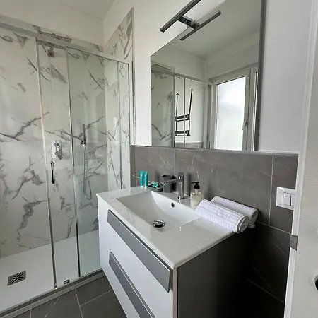 Fioriris Del * 斯特雷萨